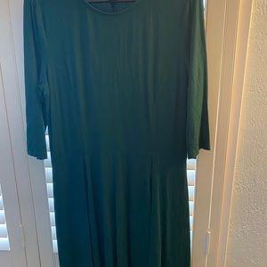 Ladies Emerald Green Dress! Worn Once/Drycleaned
